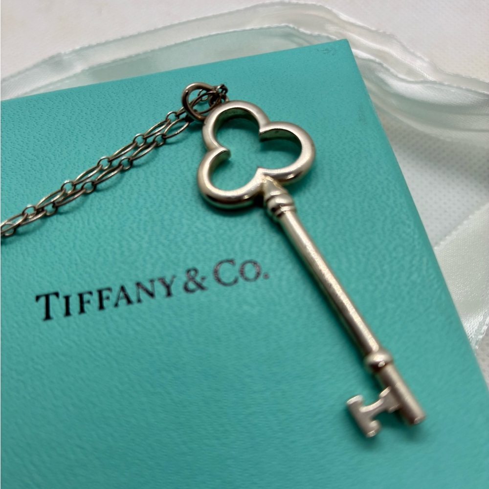 Tiffany & Co. Silver Trefoil Key Pendant Necklace with chain
